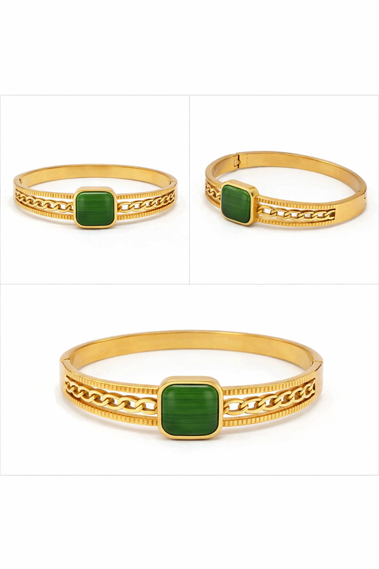 Gold Chain Bracelet with Green Stone