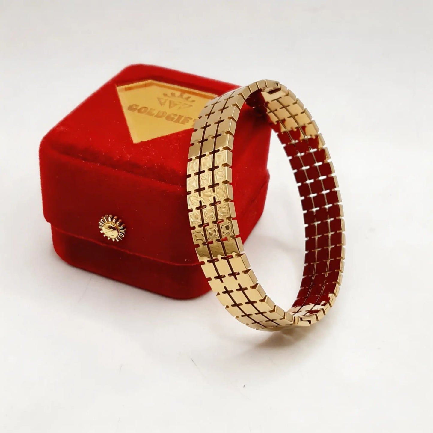 Gold Plated Charm Bracelet - Elegant Fashion Jewelry